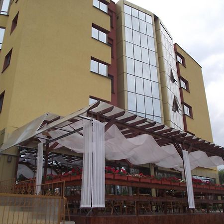 Hotel Flormang Craiova Exterior photo