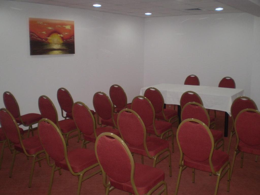 Hotel Flormang Craiova Exterior photo