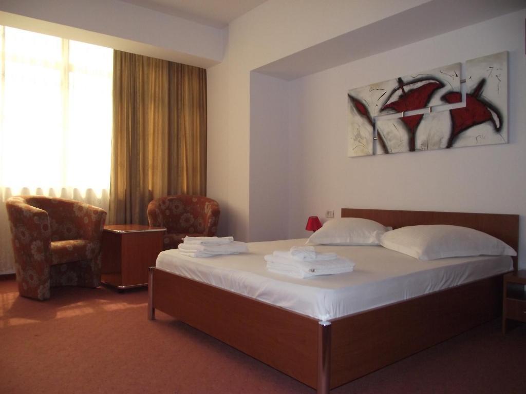 Hotel Flormang Craiova Room photo
